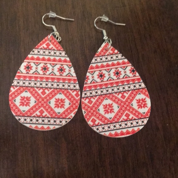 BRAND NEW LEATHER EARRINGS TWO-SIDED SET OF 4 - Picture 3 of 5